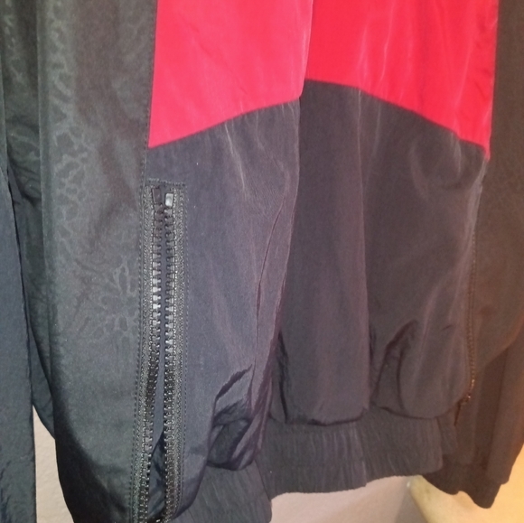 Jordan windbreaker - Picture 3 of 4